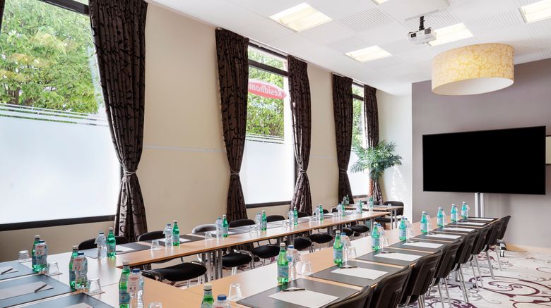<b>Residhome Appart Hotel Paris-Evry Meeting</b>. Images powered by <a href="https://www.leonardoworldwide.com/" title="Leonardo Worldwide" target="_blank">Leonardo</a>.
