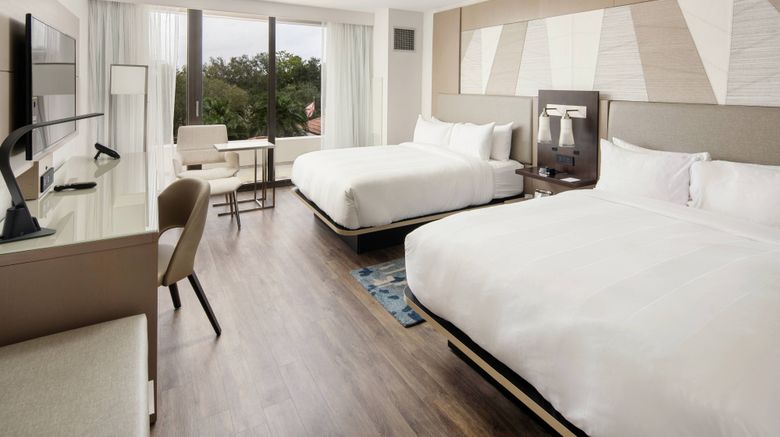 <b>Palm Beach Gardens Marriott Room</b>. Images powered by <a href="https://www.leonardoworldwide.com/" title="Leonardo Worldwide" target="_blank">Leonardo</a>.