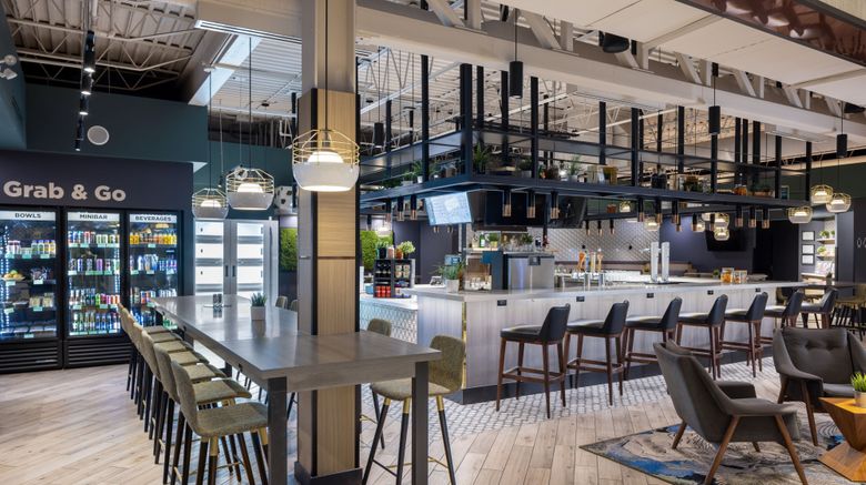 <b>Delta Hotels By Marriott Calgary South Restaurant</b>. Images powered by <a href="https://www.leonardoworldwide.com/" title="Leonardo Worldwide" target="_blank">Leonardo</a>.