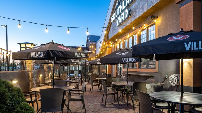 <b>Delta Hotels By Marriott Calgary South Restaurant</b>. Images powered by <a href="https://www.leonardoworldwide.com/" title="Leonardo Worldwide" target="_blank">Leonardo</a>.