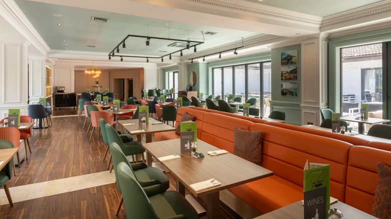 <b>Holiday Inn Guildford Restaurant</b>. Images powered by <a href="https://www.leonardoworldwide.com/" title="Leonardo Worldwide" target="_blank">Leonardo</a>.