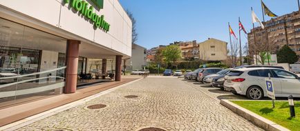 Holiday Inn Porto Gaia Exterior