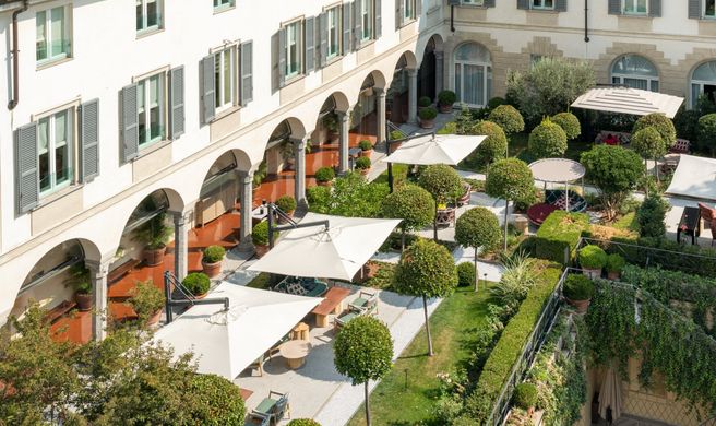 Four Seasons Hotel Milano Exterior