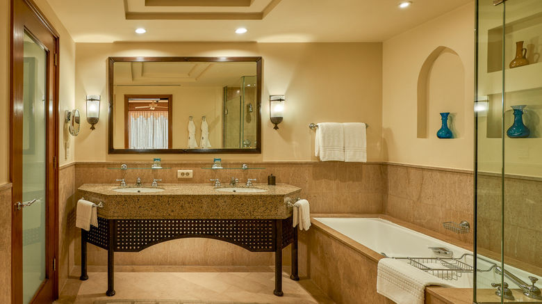 <b>Four Seasons Sharm El Sheikh Room</b>. Images powered by <a href="https://www.leonardoworldwide.com/" title="Leonardo Worldwide" target="_blank">Leonardo</a>.
