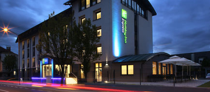 Holiday Inn Express Ljubljana Exterior