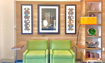 Holiday Inn Express & Suites