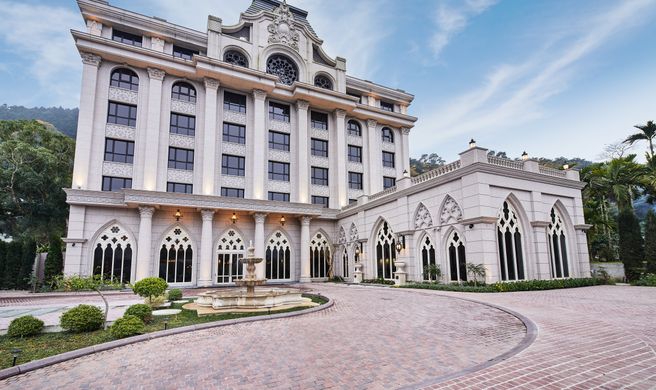 Grasse Grace Manor Exterior