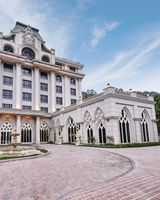Grasse Grace Manor