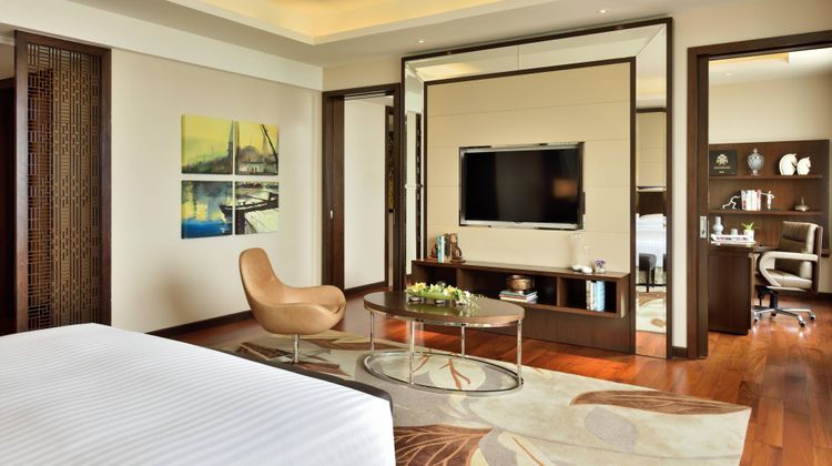 Kochi Marriott Hotel Suite