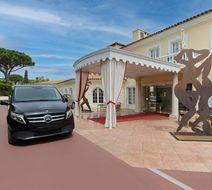 Althoff Villa Belrose Exterior