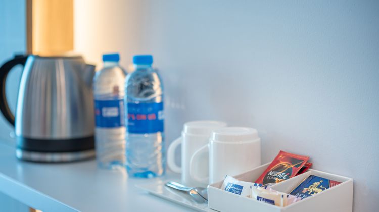 Holiday Inn Express Yerevan Room
