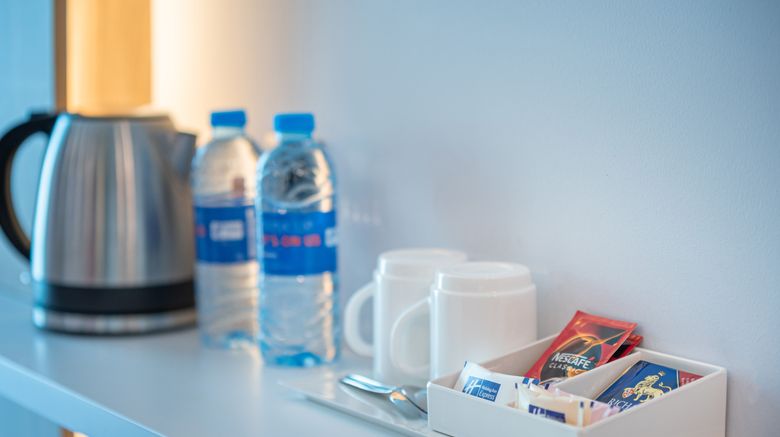 <b>Holiday Inn Express Yerevan Room</b>. Images powered by <a href="https://www.leonardoworldwide.com/" title="Leonardo Worldwide" target="_blank">Leonardo</a>.