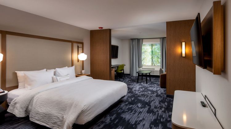 Fairfield Inn & Stes Little Rock Airport Suite