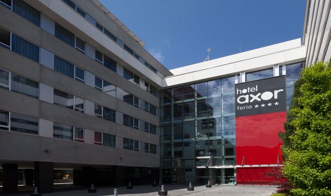 Axor Feria Hotel Exterior