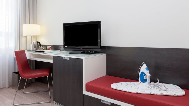 <b>Axor Feria Hotel Room</b>. Images powered by <a href="https://www.leonardoworldwide.com/" title="Leonardo Worldwide" target="_blank">Leonardo</a>.