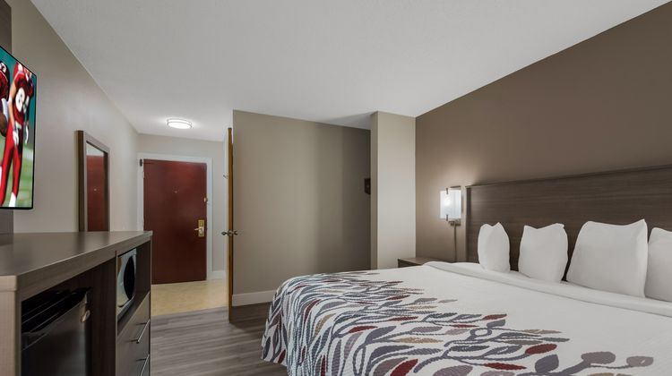 Red Roof Inn & Suites Vineland - Buena Room
