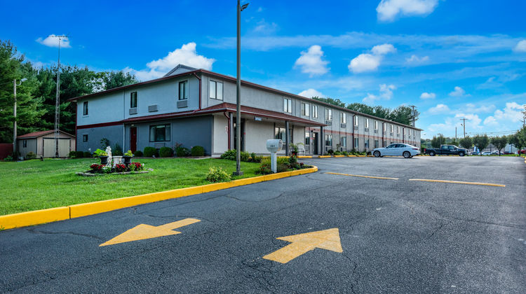 Red Roof Inn & Suites Vineland - Buena Exterior