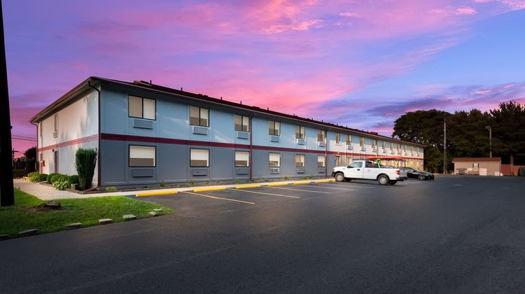 Red Roof Inn & Suites Vineland - Buena Exterior