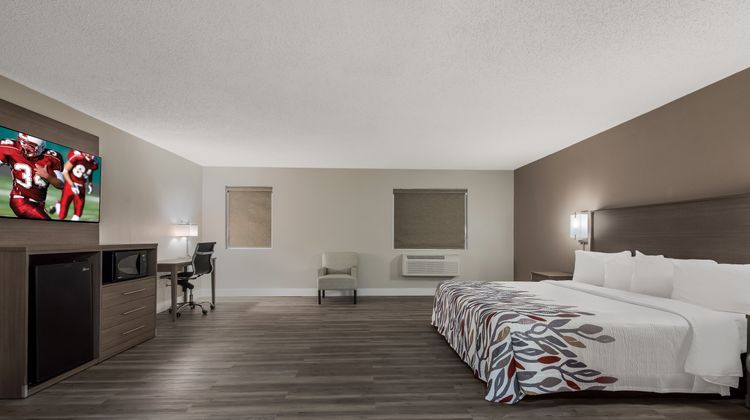 Red Roof Inn & Suites Vineland - Buena Suite
