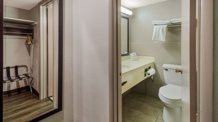Red Roof Inn New Stanton Room