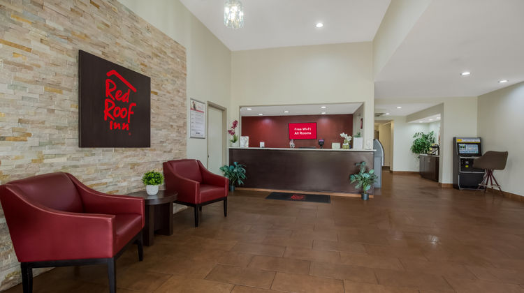 Red Roof Inn New Stanton Lobby