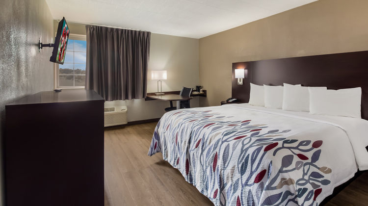 Red Roof Inn New Stanton Room