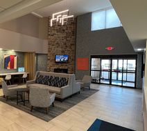 Holiday Inn Express Exterior