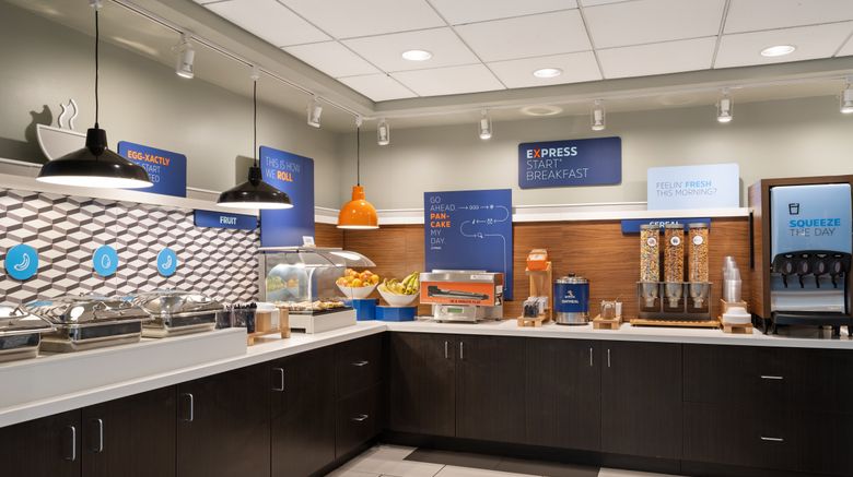 <b>Holiday Inn Express Plainfield Restaurant</b>. Images powered by <a href="https://www.leonardoworldwide.com/" title="Leonardo Worldwide" target="_blank">Leonardo</a>.