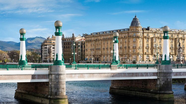 Hotel Maria Cristina, Luxury Collection Exterior