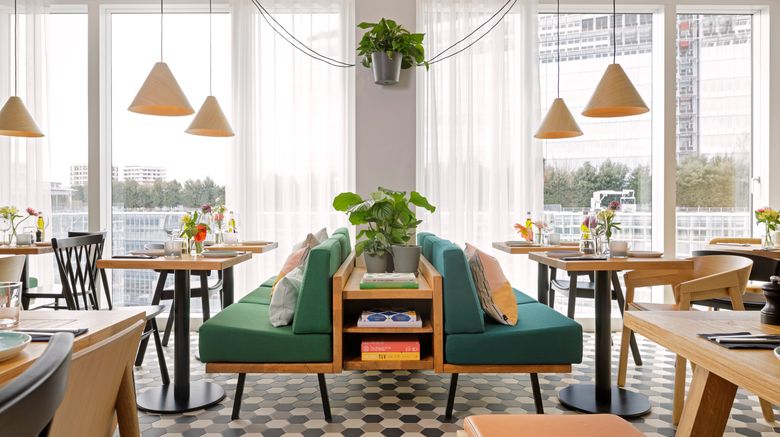 <b>Zoku Paris Restaurant</b>. Images powered by <a href="https://www.leonardoworldwide.com/" title="Leonardo Worldwide" target="_blank">Leonardo</a>.