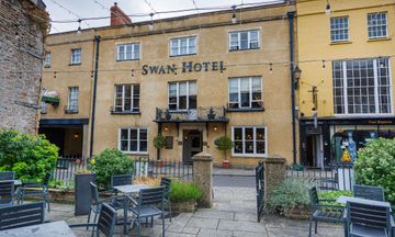Swan Hotel
