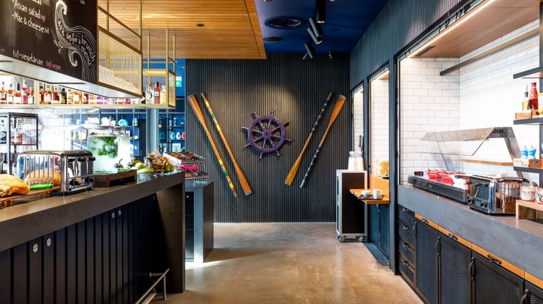 <b>Moxy Plymouth Restaurant</b>. Images powered by <a href="https://www.leonardoworldwide.com/" title="Leonardo Worldwide" target="_blank">Leonardo</a>.