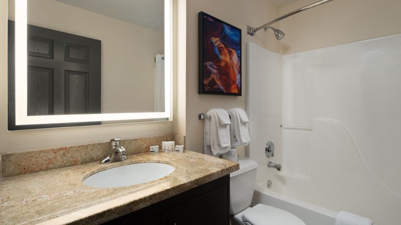 <b>Candlewood Suites St Louis-St Charles Room</b>. Images powered by <a href="https://www.leonardoworldwide.com/" title="Leonardo Worldwide" target="_blank">Leonardo</a>.