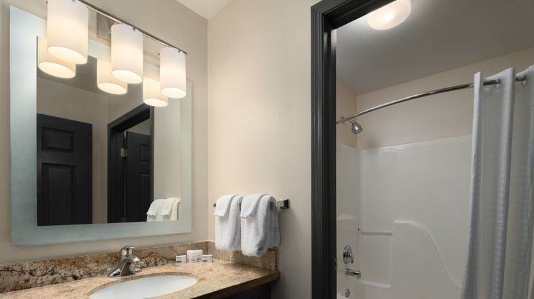 <b>Candlewood Suites St Louis-St Charles Room</b>. Images powered by <a href="https://www.leonardoworldwide.com/" title="Leonardo Worldwide" target="_blank">Leonardo</a>.