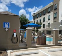 Holiday Inn Express & Suites San Antonio Lobby