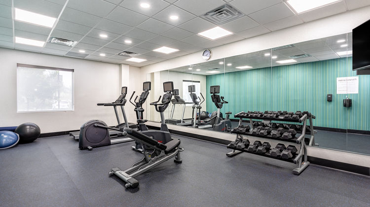 Holiday Inn Express & Suites Miramar Health Club