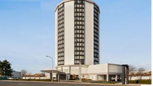 Holiday Inn Airport-Stadium Area