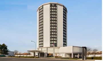 Holiday Inn Airport-Stadium Area