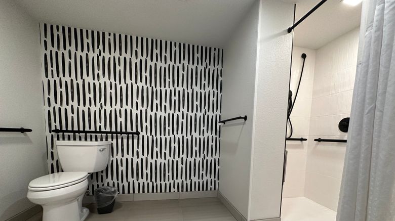 <b>Atwell Suites Austin Airport Room</b>. Images powered by <a href="https://www.leonardoworldwide.com/" title="Leonardo Worldwide" target="_blank">Leonardo</a>.