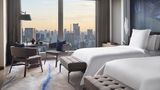 Four Seasons Hotel Tokyo at Otemachi Exterior