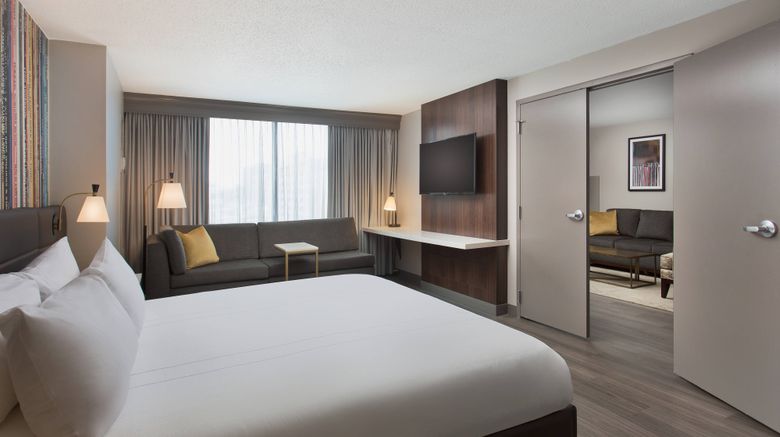 <b>Nashville Marriott-Vanderbilt University Suite</b>. Images powered by <a href="https://www.leonardoworldwide.com/" title="Leonardo Worldwide" target="_blank">Leonardo</a>.