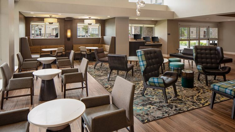 Residence Inn Detroit Farmington Hills Lobby