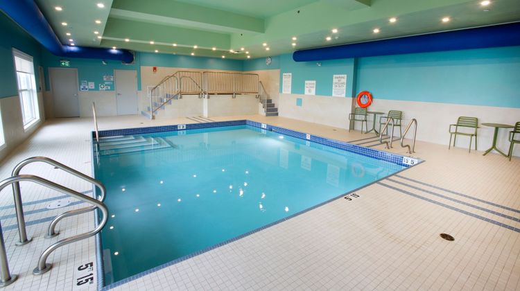 Holiday Inn Express-Suites SW/Windermere Pool