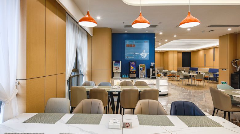 <b>Holiday Inn Express Guanyinqiao Restaurant</b>. Images powered by <a href="https://www.leonardoworldwide.com/" title="Leonardo Worldwide" target="_blank">Leonardo</a>.