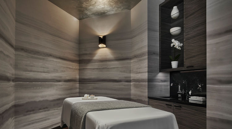Four Seasons One Dalton Street Recreation