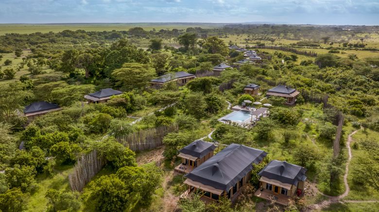 <b>JW Marriott Masai Mara Lodge Pool</b>. Images powered by <a href="https://www.leonardoworldwide.com/" title="Leonardo Worldwide" target="_blank">Leonardo</a>.