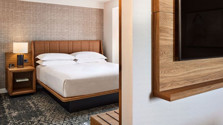 Sheraton Phoenix Downtown Suite