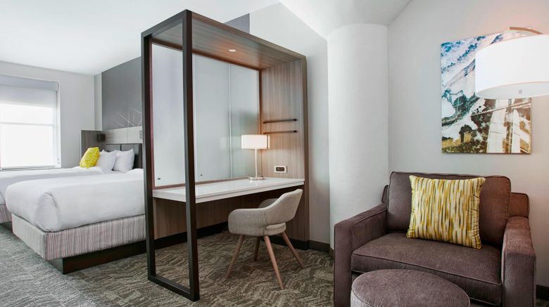 <b>SpringHill Suites Milwaukee Downtown Room</b>. Images powered by <a href="https://www.leonardoworldwide.com/" title="Leonardo Worldwide" target="_blank">Leonardo</a>.