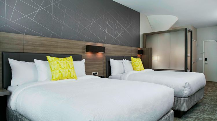 SpringHill Suites Milwaukee Downtown Suite