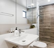 Urban Rest - Azure Apartments Bondi Room